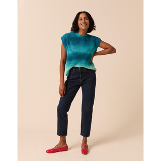 S10922 Shade-Shifting Circulat Tank Knitted in Sirdar Jewelspun Ombre Aran