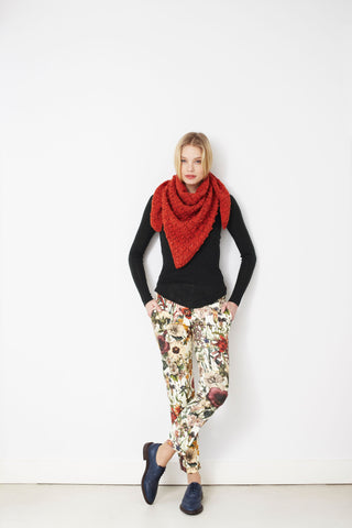 DB024 Ladies Shawl Fine Donegal