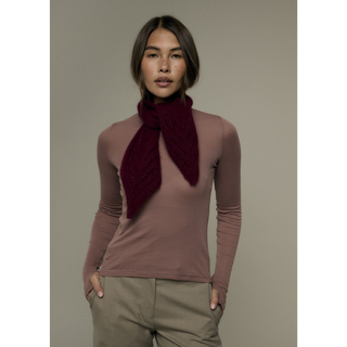MIP126 Rosin Neckerchief in Mode at Rowan Softest Alpaca