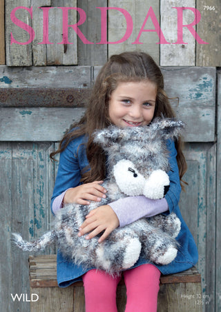 S7966 HuSky Toy in Sirdar Wild