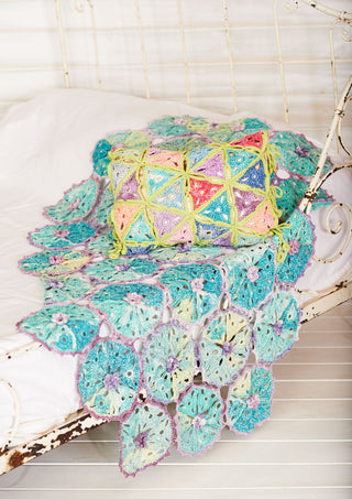 St9287 Throw and Cushion Sundae DK