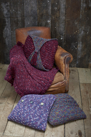 St9335 Cushions and Throw in Swift Knit Tweed