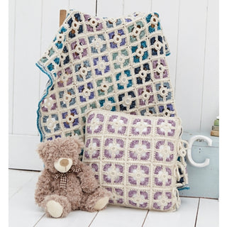 St9300 Blanket and Cushion Batik DK