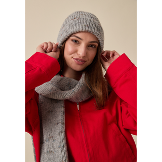 S10965 Match Hat & Scarf Set in Sirdar Embers DK